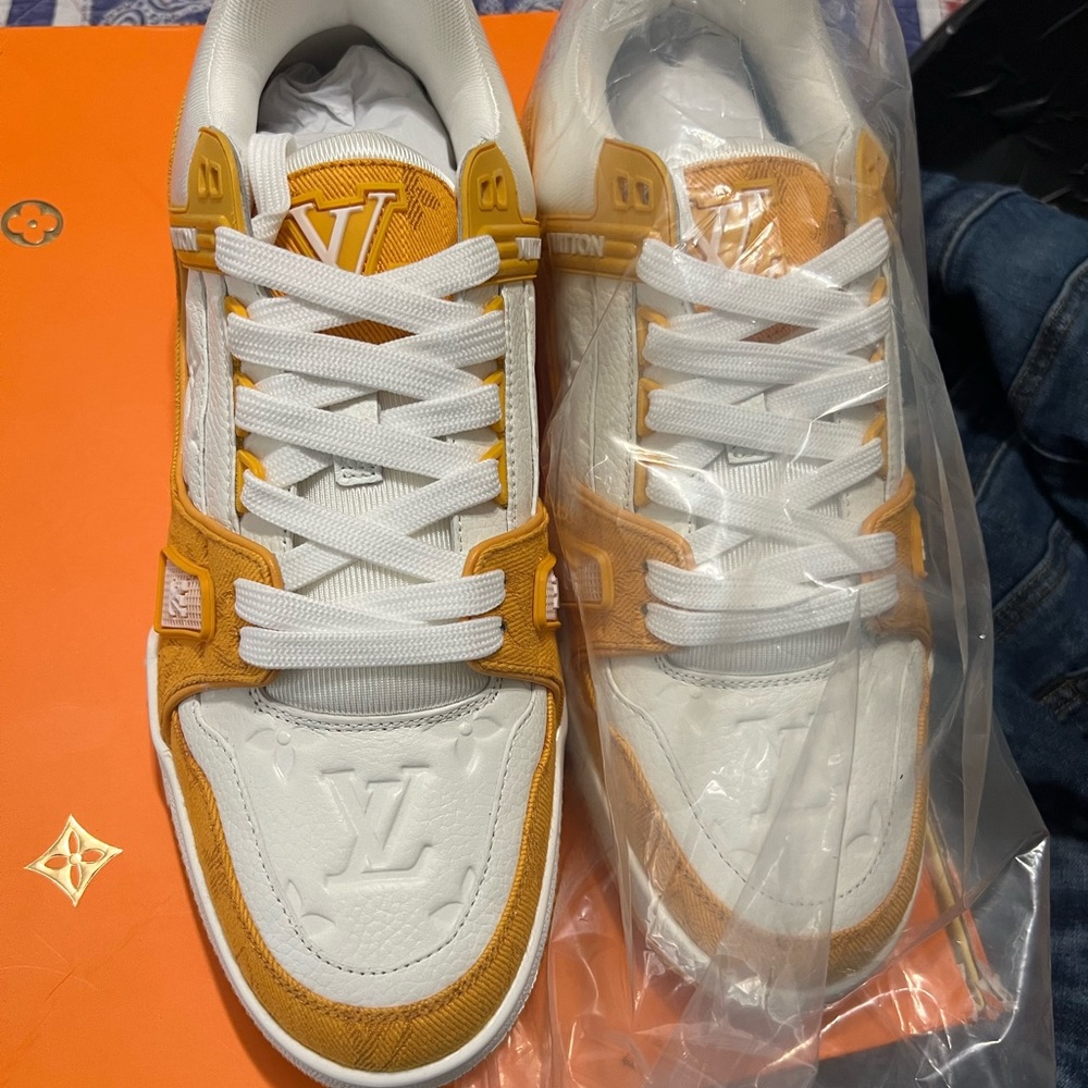 Louis Vuttoin trainer shoes